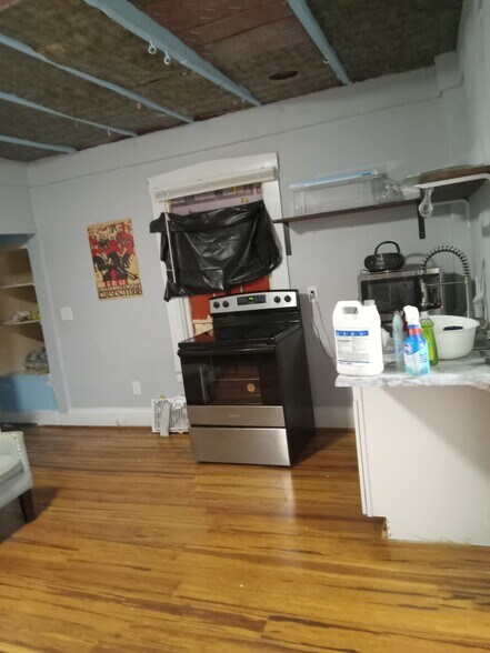 Building Photo - 2 Appian Way