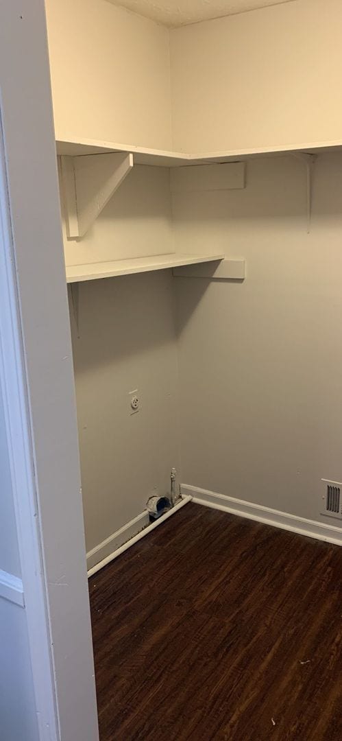 Building Photo - NOW READY!!! 2 bedroom 1 bath in SNELLVILLE!