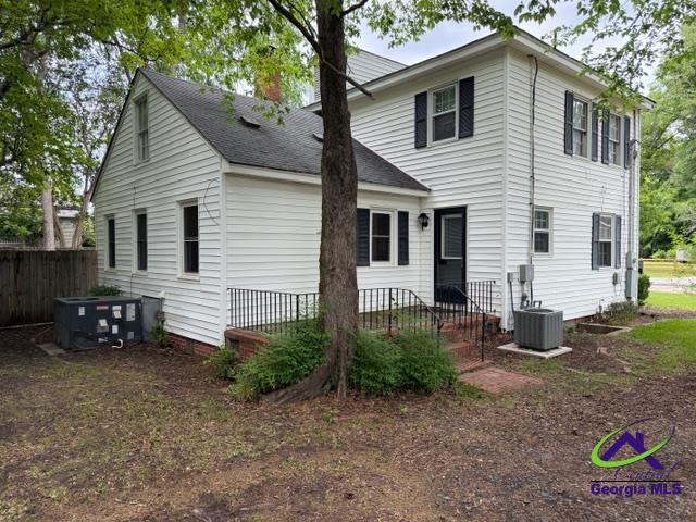 Building Photo - 1007 3rd St