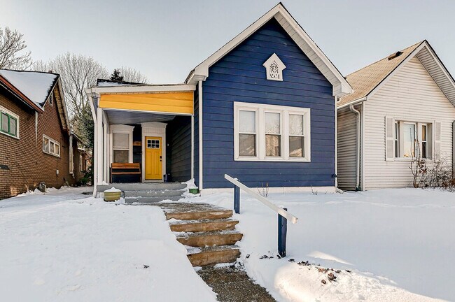 Building Photo - 611 Lincoln St