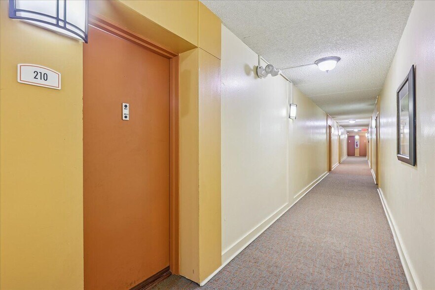 Building Photo - 60 S Van Dorn St