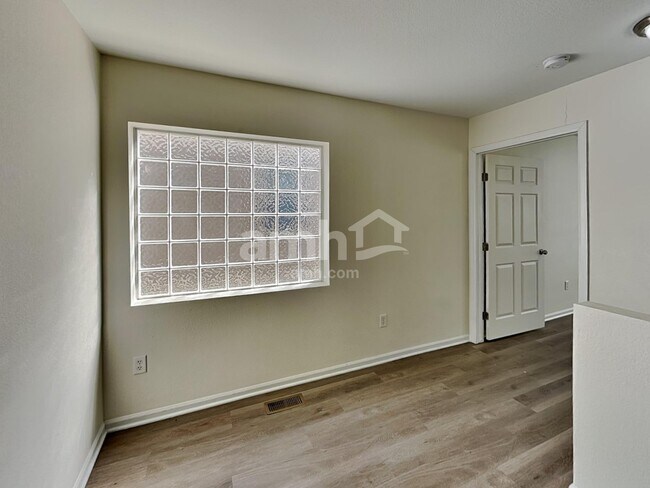 Building Photo - 2616 Coach House Loop