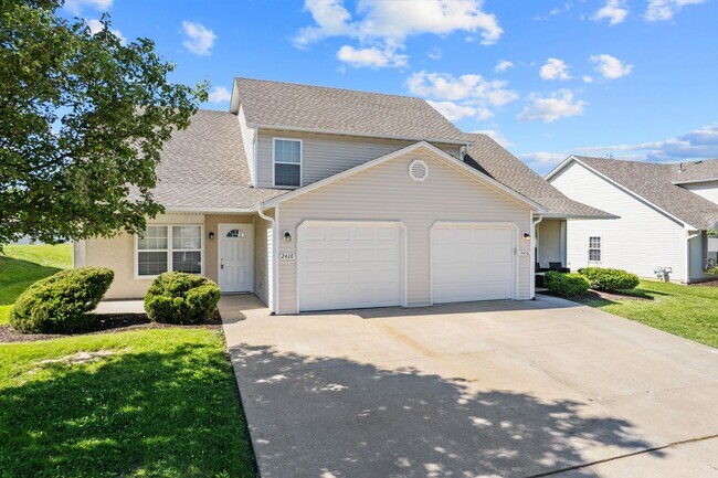 Building Photo - 2416-2418 Northampton Dr.