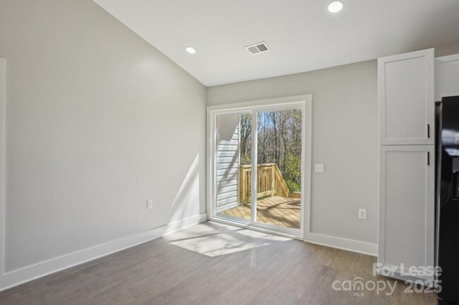 Building Photo - 132 Shady Grove Rd