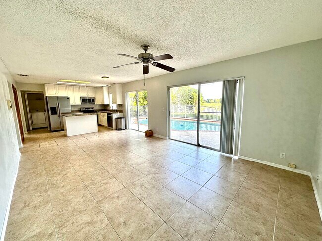 Building Photo - 2698 Linkside Dr