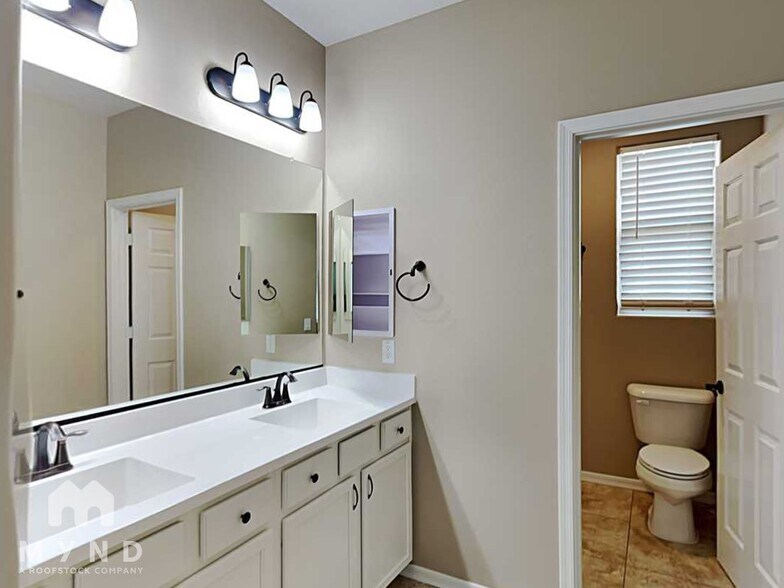 Building Photo - 17694 W Mandalay Ln