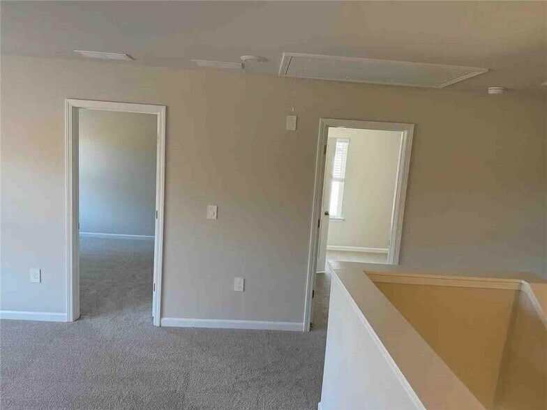 Building Photo - 1063 Sope Crk Cir