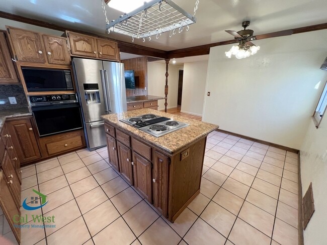 Building Photo - $4595 - Beautiful Single Family Home in Santa Clara