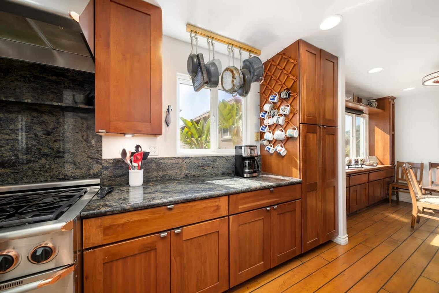 Building Photo - 3464 Carlsbad Blvd