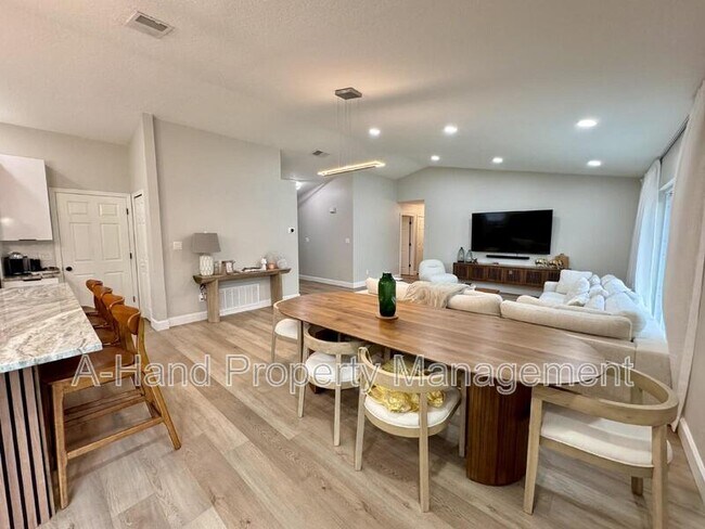 Building Photo - 15912 Indian Wells Ct