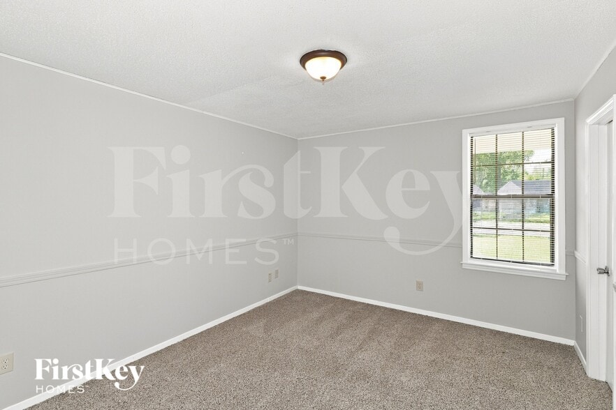 Building Photo - 4350 Cary Hill Cove
