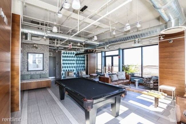 Building Photo - 441 E Erie St