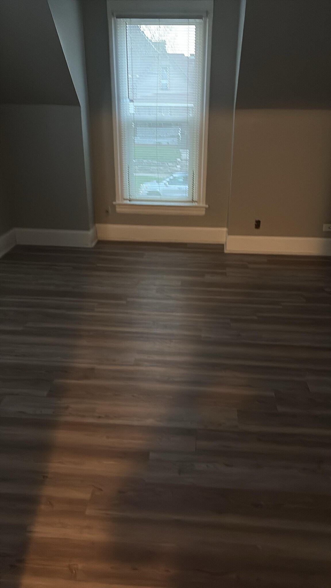 Building Photo - 1623 4th Ave