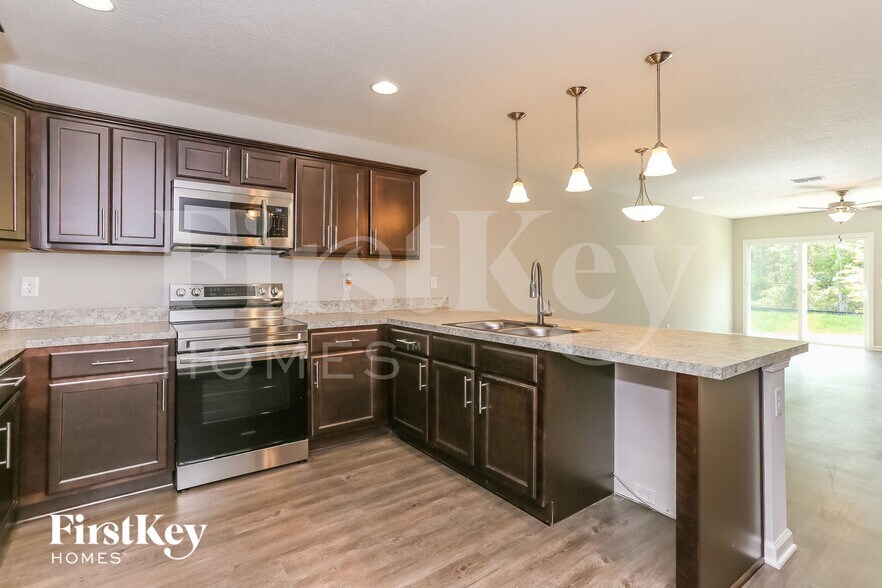 Building Photo - 11386 Margarets Landing Pl.