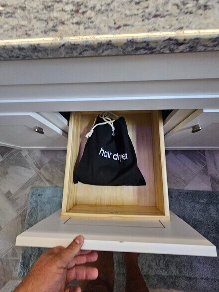 Building Photo - 435 High St