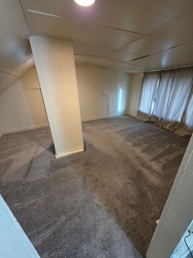 Building Photo - Benson Bungalow! 3 bedroom 2 bathroom