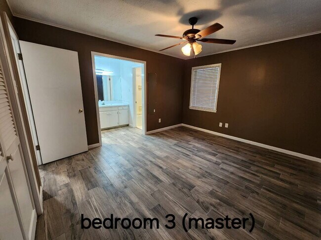 Building Photo - 3104 Bienville Ave