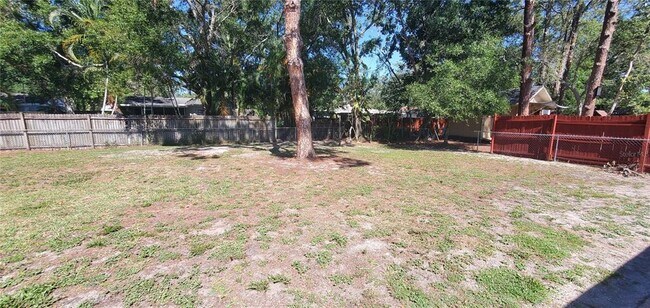 Building Photo - 2848 E Mark Dr