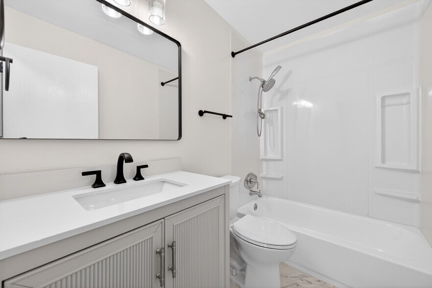 Building Photo - 1447 Pepperdine Ct