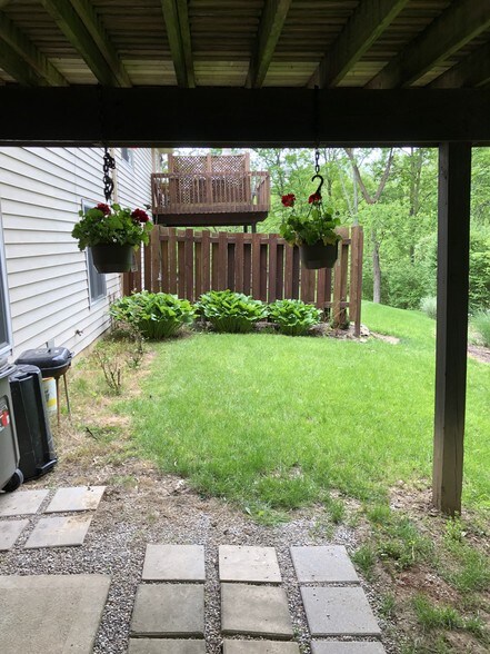 Back - 11117 Jardin Pl