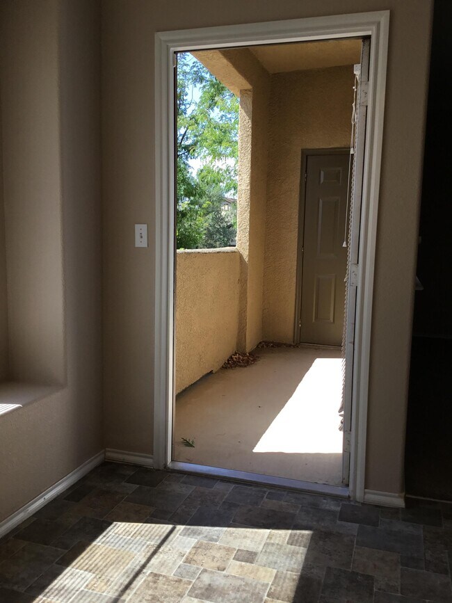 Building Photo - 3896 Riviera Grove