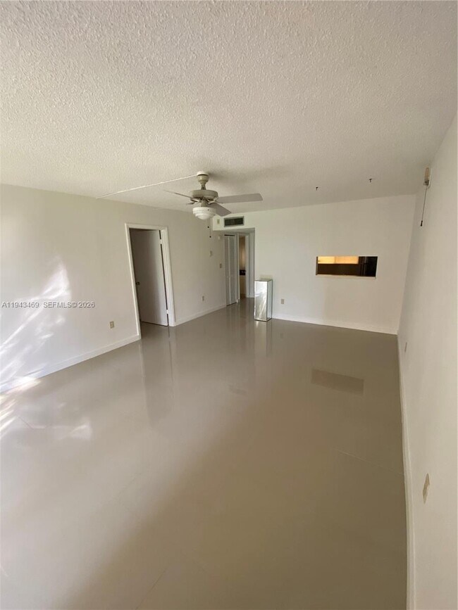 Building Photo - 8015 SW 107th Ave