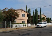 Building Photo - Coleen Court Apartments