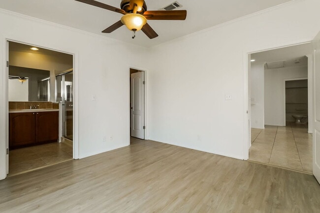 Building Photo - 7647 Navigator Ct