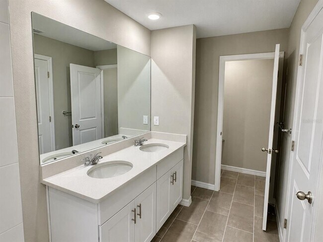 Building Photo - 5909 Sailor Coast Wy