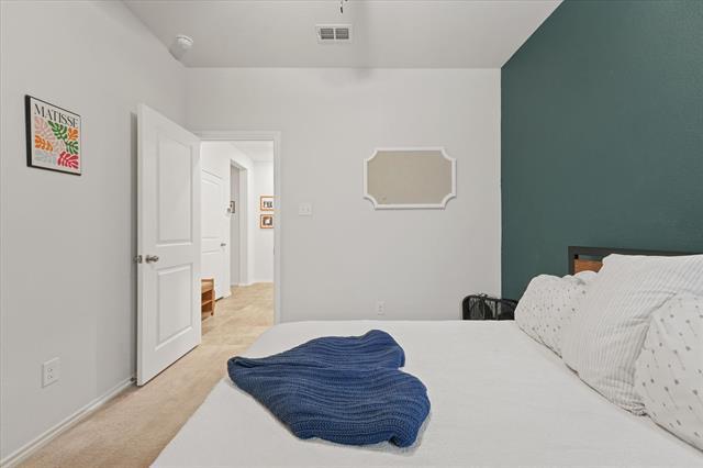 Building Photo - 585 Concho St