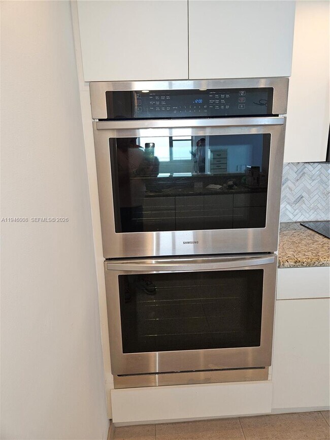 Building Photo - 3180 S Ocean Dr