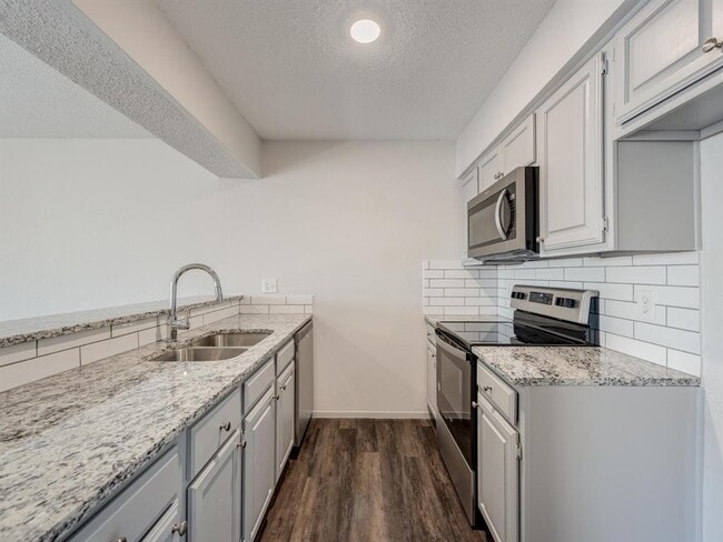 Building Photo - 11450 Audelia Rd