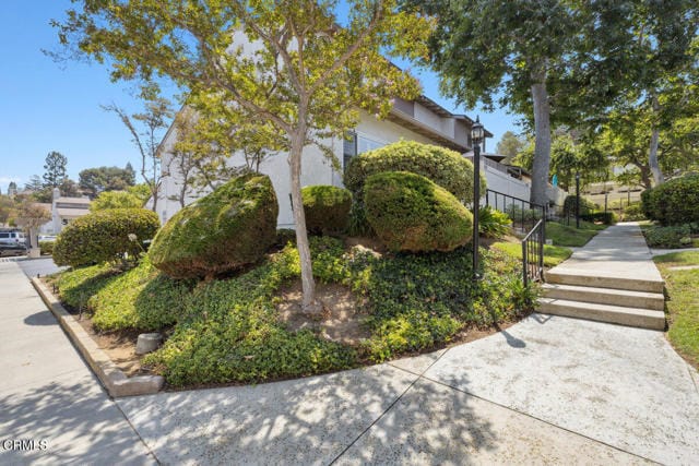 Building Photo - 1302 Alessandro Dr