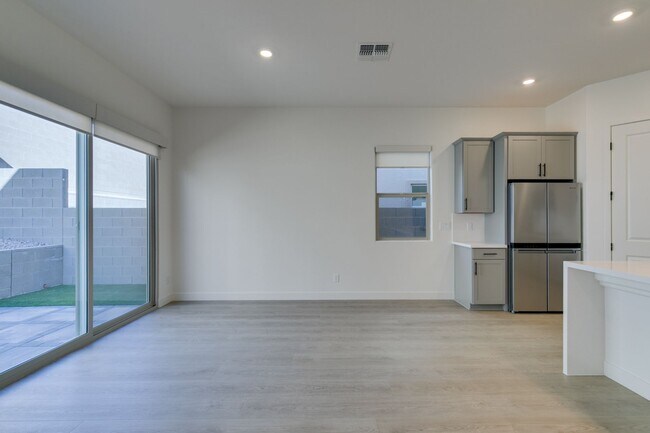 Building Photo - Brand New 4 Bedroom + Den/Office in Summerlin