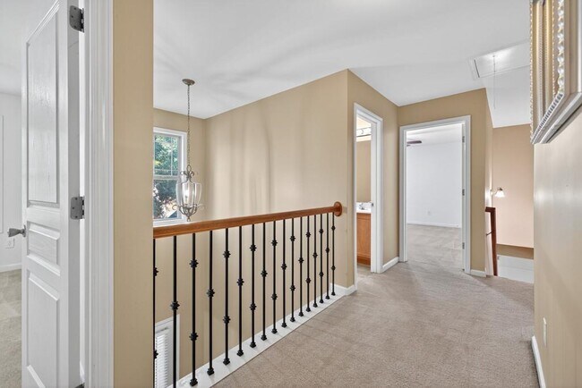 Building Photo - 1766 Stoney Chase Dr