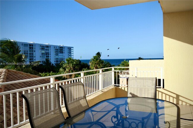 Building Photo - 791 Crandon Blvd