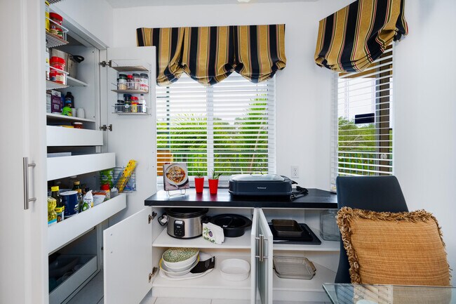 Building Photo - 5749 Gemstone Ct