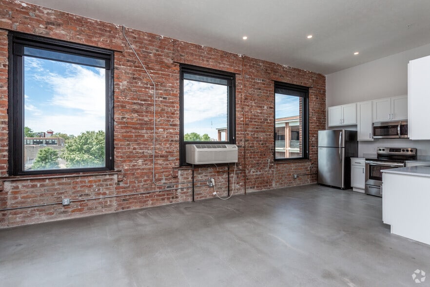 Interior Photo - Dahlman Flats