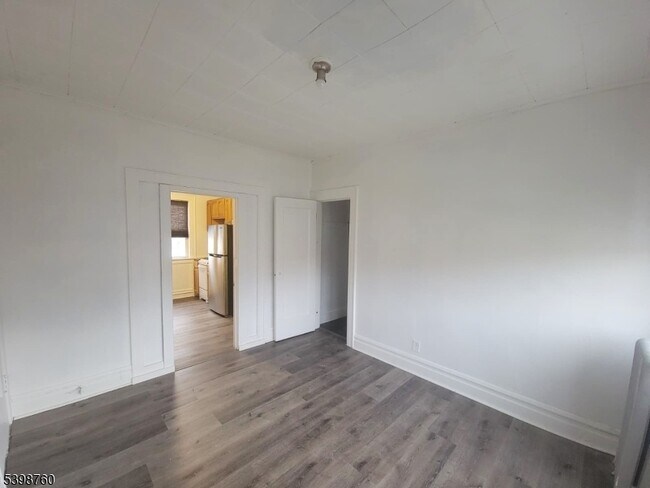 Building Photo - 68 Huntington Terrace