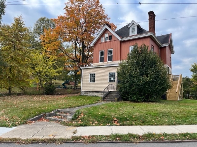 Exterior front - 433 Herschel St