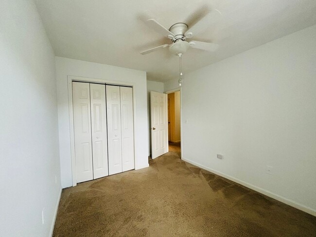 Building Photo - 850 Patrick Henry Dr