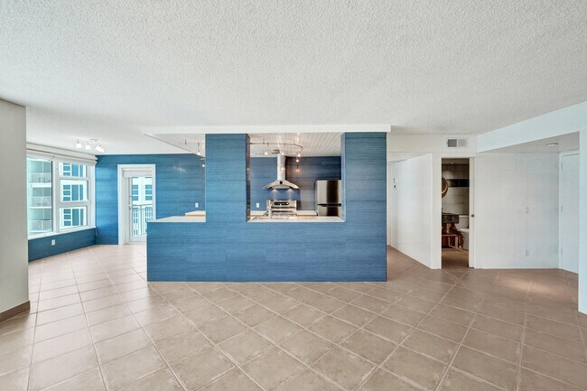 Building Photo - 1620 S Ocean Blvd