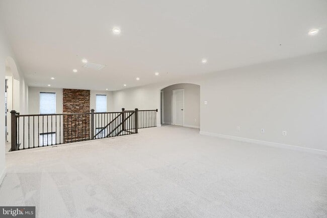 Building Photo - 13605 Otono Dr