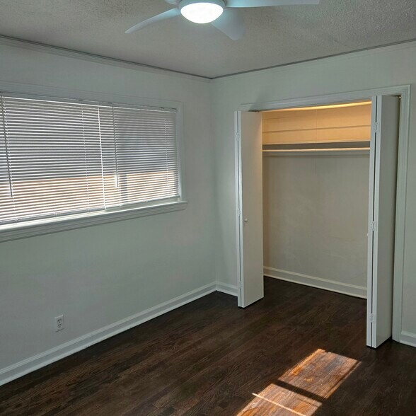 Building Photo - 1831 Shepherd Cir SW