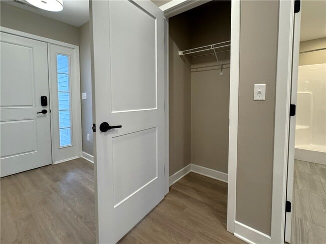 Building Photo - 575 Championship Dr