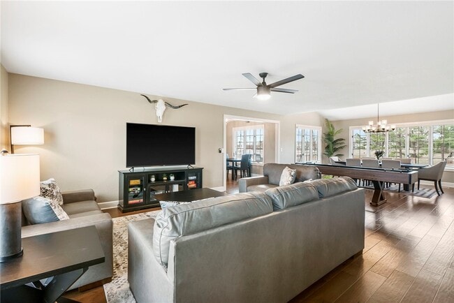 Building Photo - 5307 S Bellview Rd