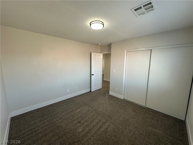 Building Photo - 10004 Bonterra Ave