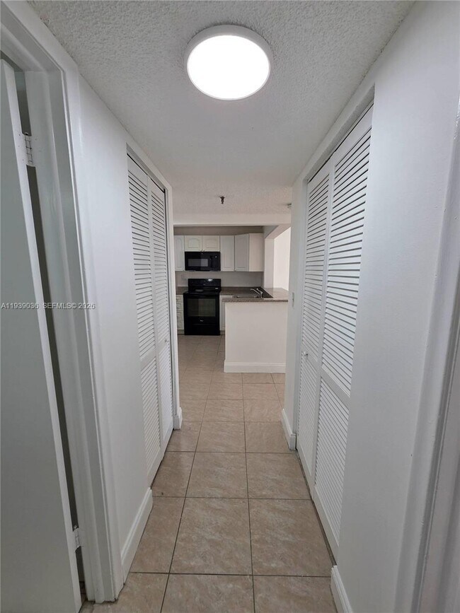 Building Photo - 20840 San Simeon Way