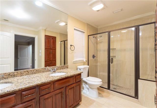 Building Photo - 310 Overland Dr