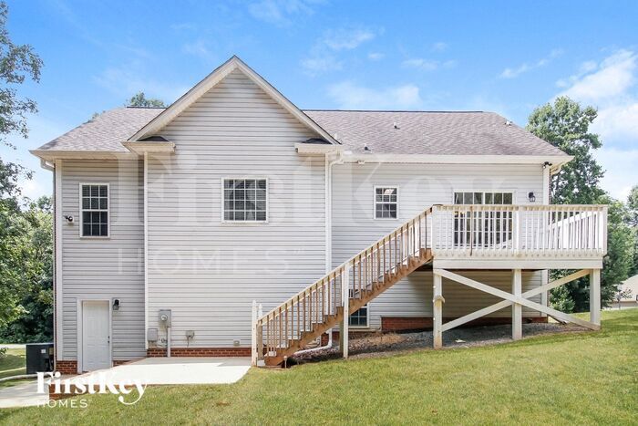 Building Photo - 4104 Ballard Farm Rd
